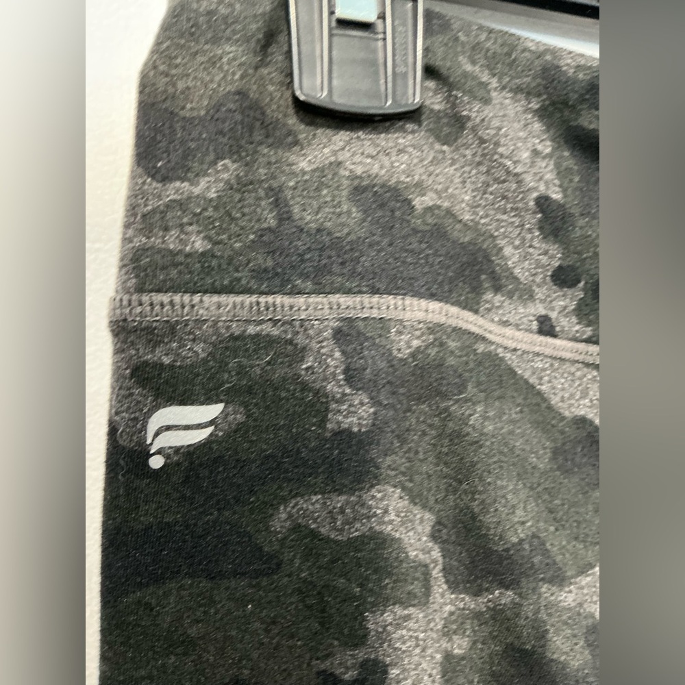 Fabletics Powerhold Camo Athletic Leggings- Waist 15”- Inseam 29”